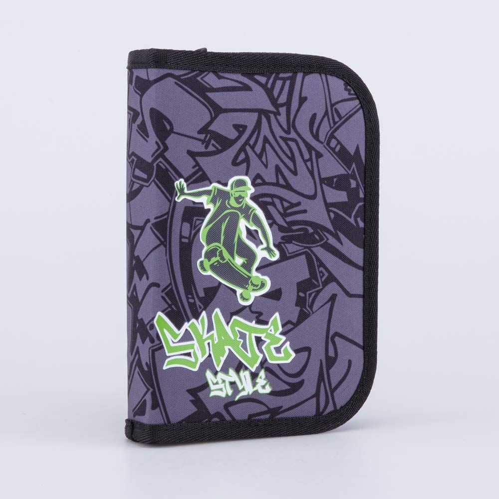 06705034-40 Пенал школьный т.серый выс. 20 см 350 руб.