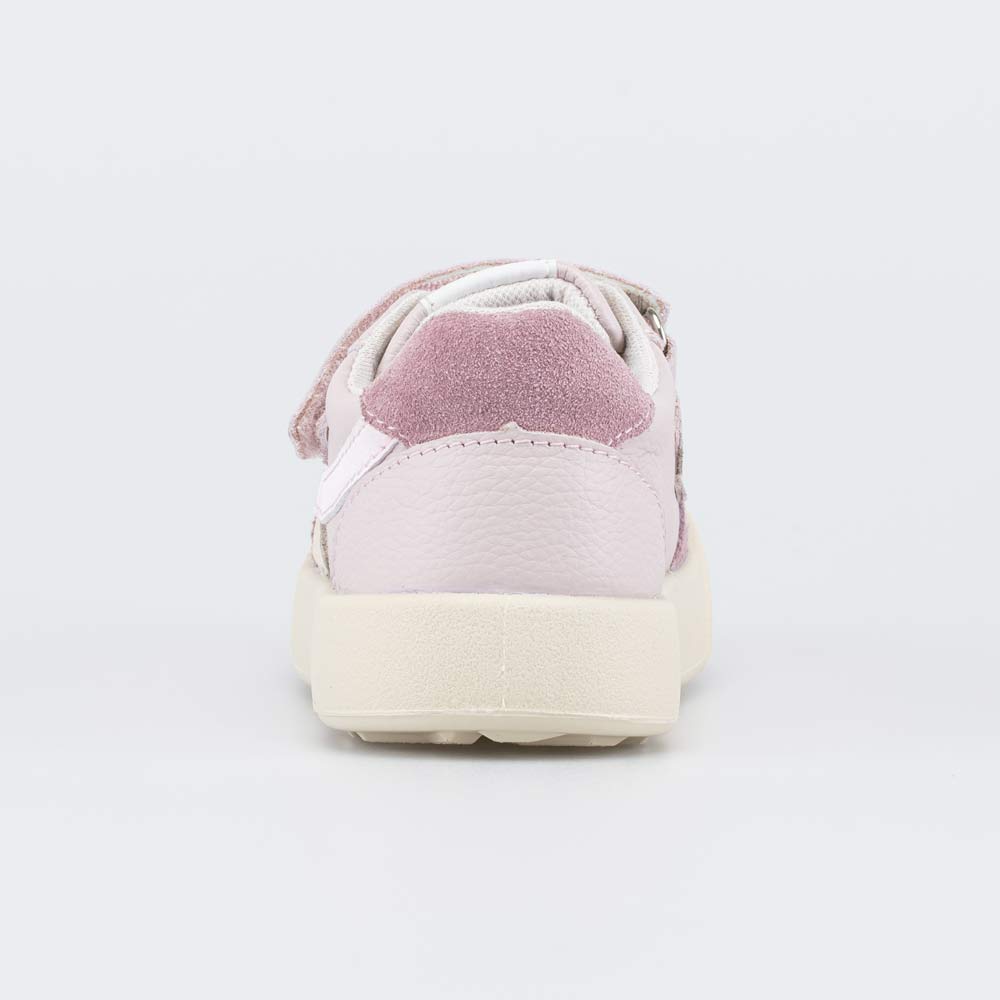 Полуботинки детские спортивные Полуботинки детские спортивные 2 135 руб.