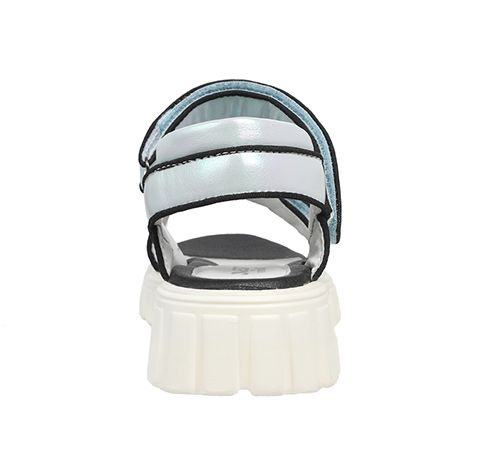 Босоножки Босоножки 990 руб.