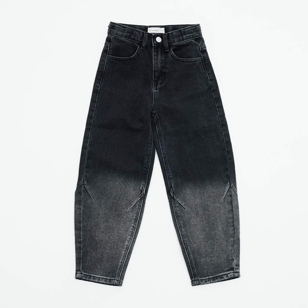 07773007-40 Джинсы для мальчика Balloon Fit с градиентом чер-сер р.128 1 600 руб.