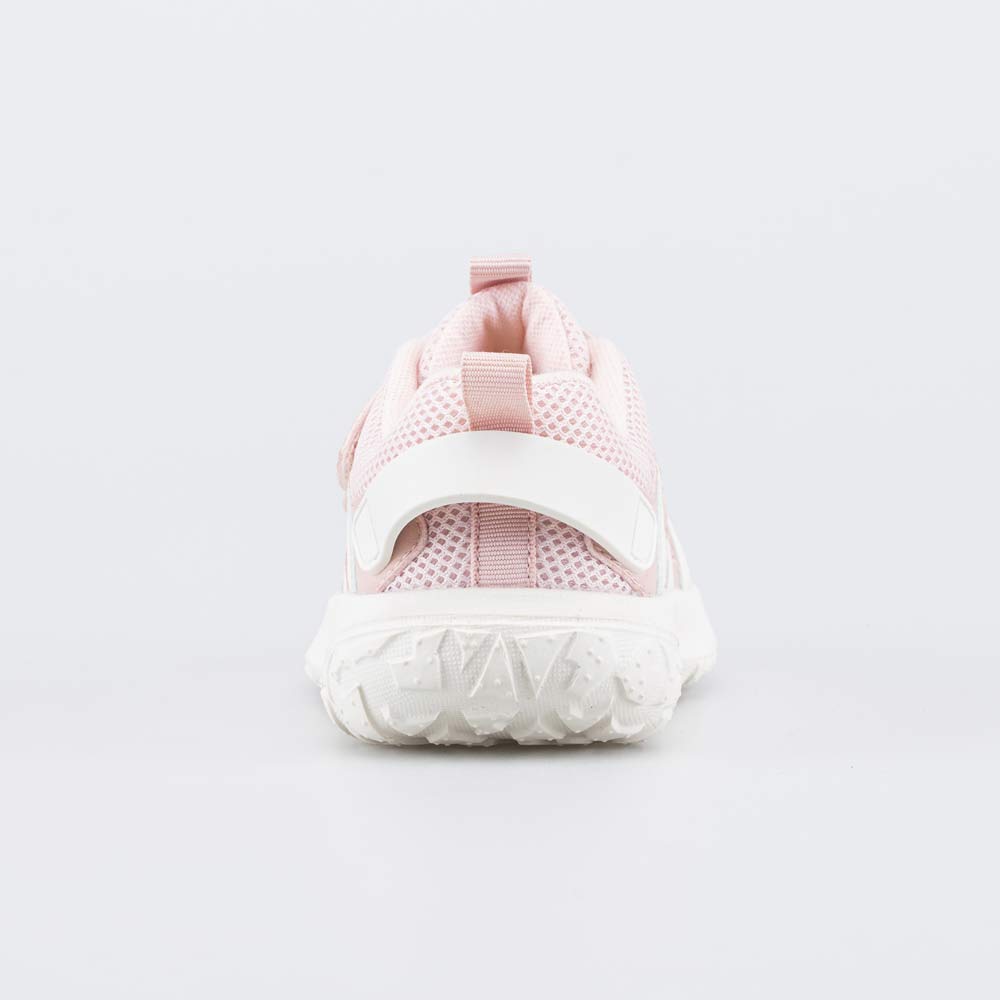 Кроссовки 1 895 руб.