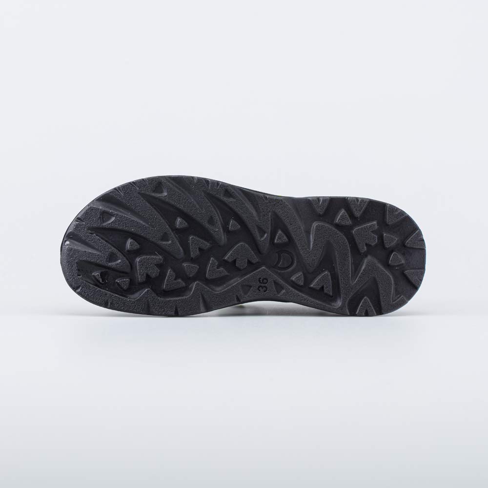 Сандалии Сандалии 1 235 руб.