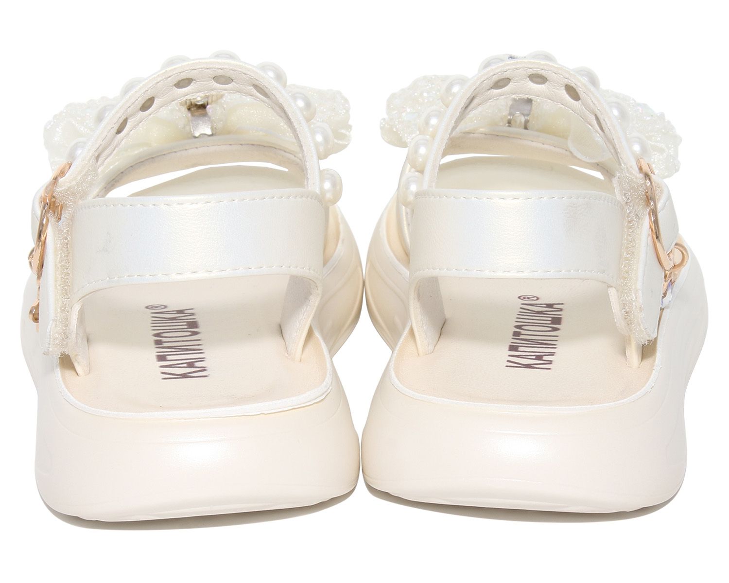 Сандалии 1 100 руб.