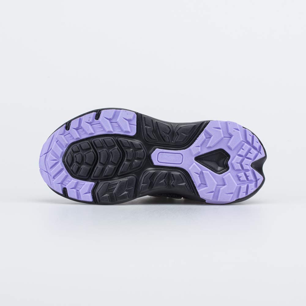 Кроссовки 1 885 руб.