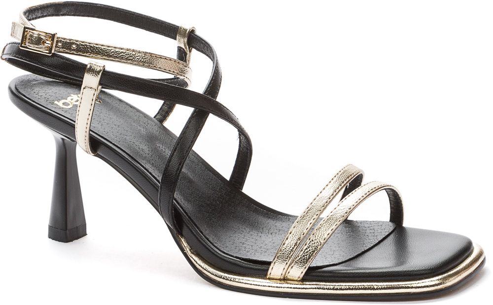 Туфли 1 299 руб.