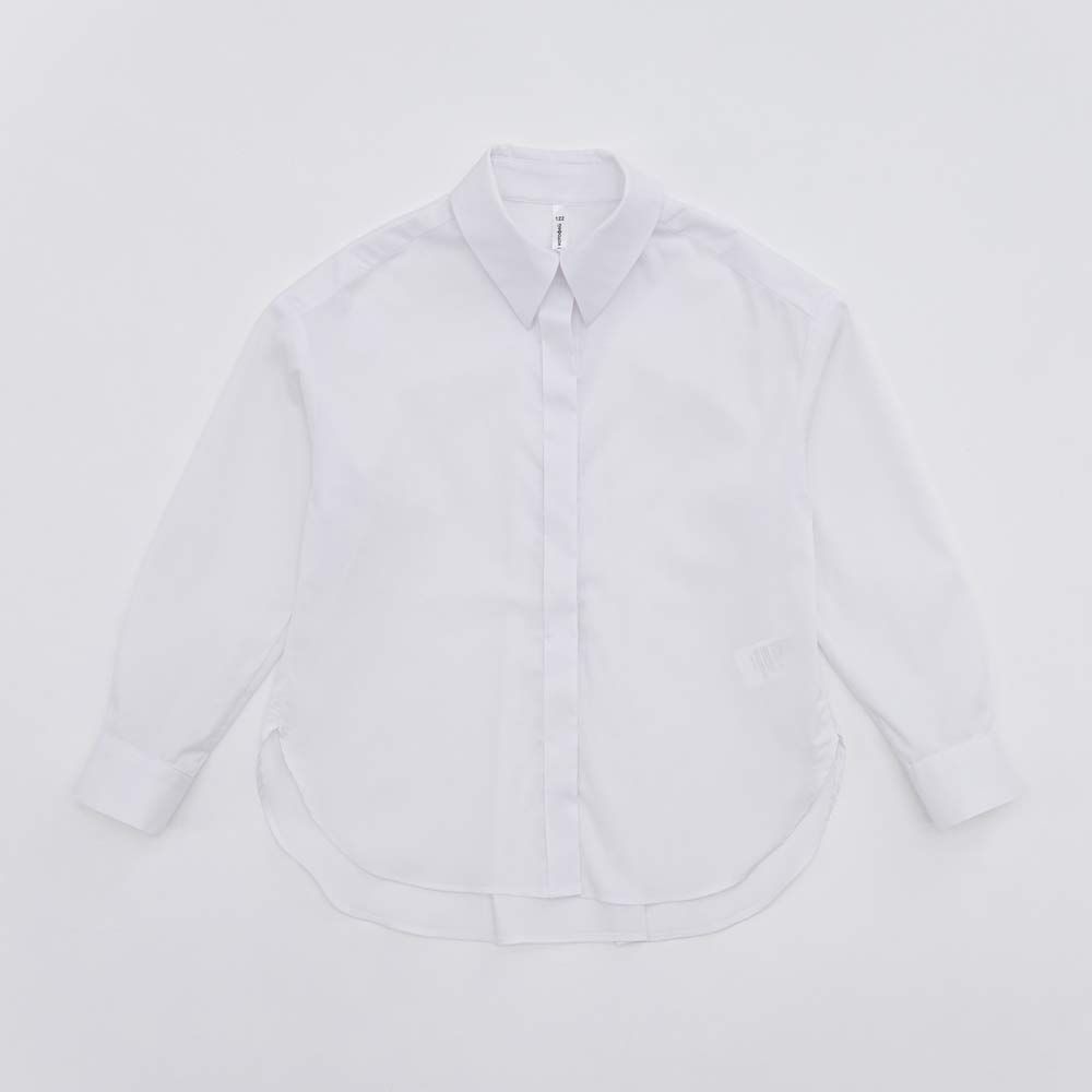 07803002-60 Блузка для девочки белый р.122 1 350 руб.