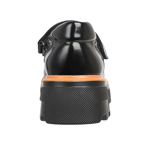 Туфли 990 руб.