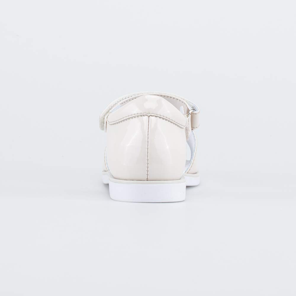 Сандалии Сандалии 1 355 руб.